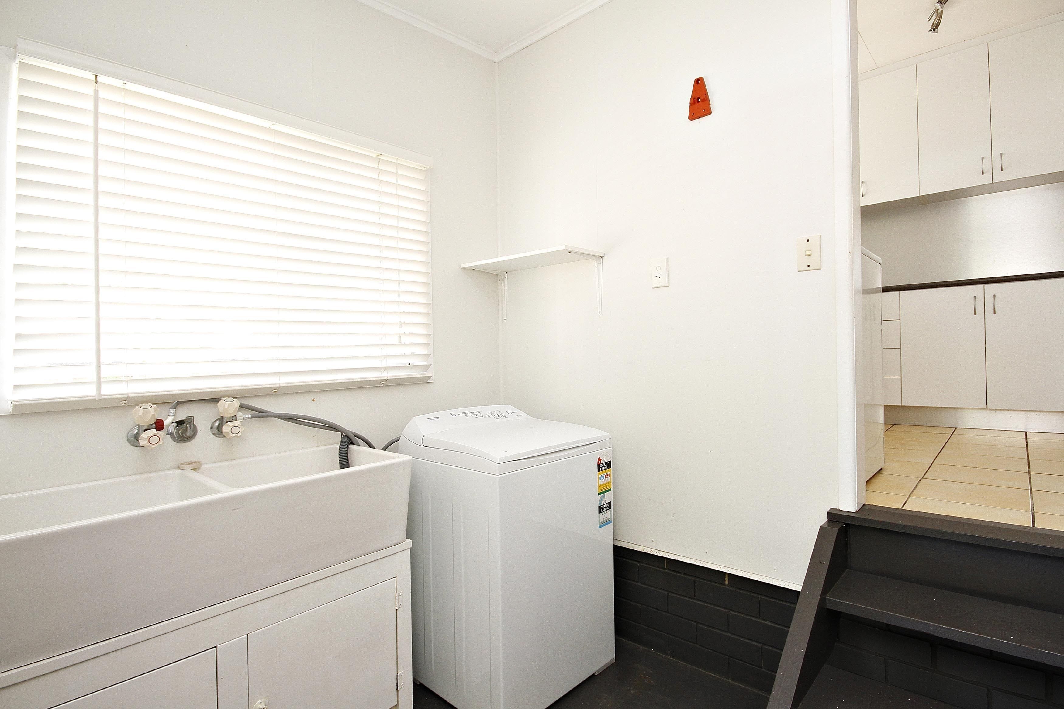 Kennedy Pde 11, Golden Beach