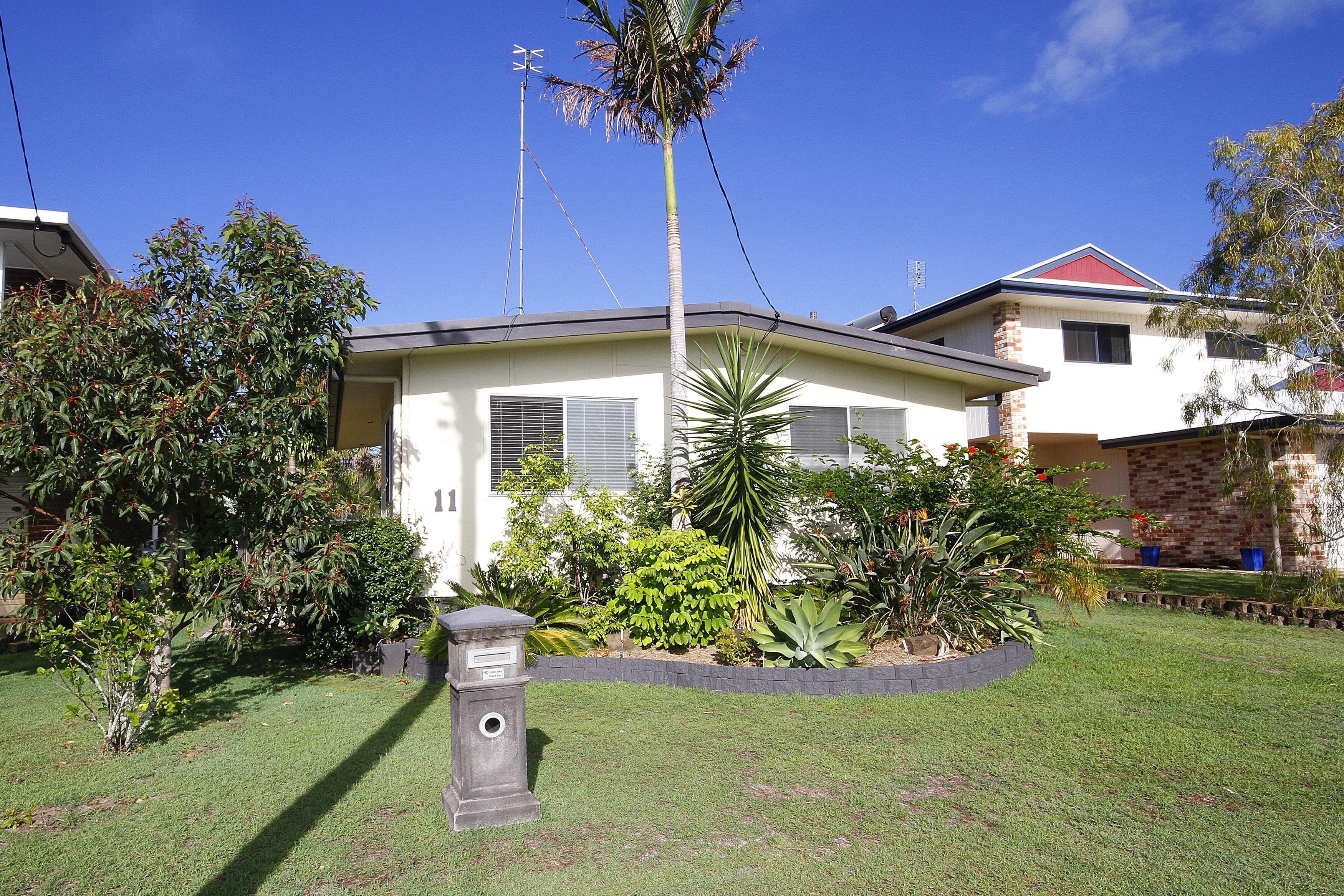 Kennedy Pde 11, Golden Beach