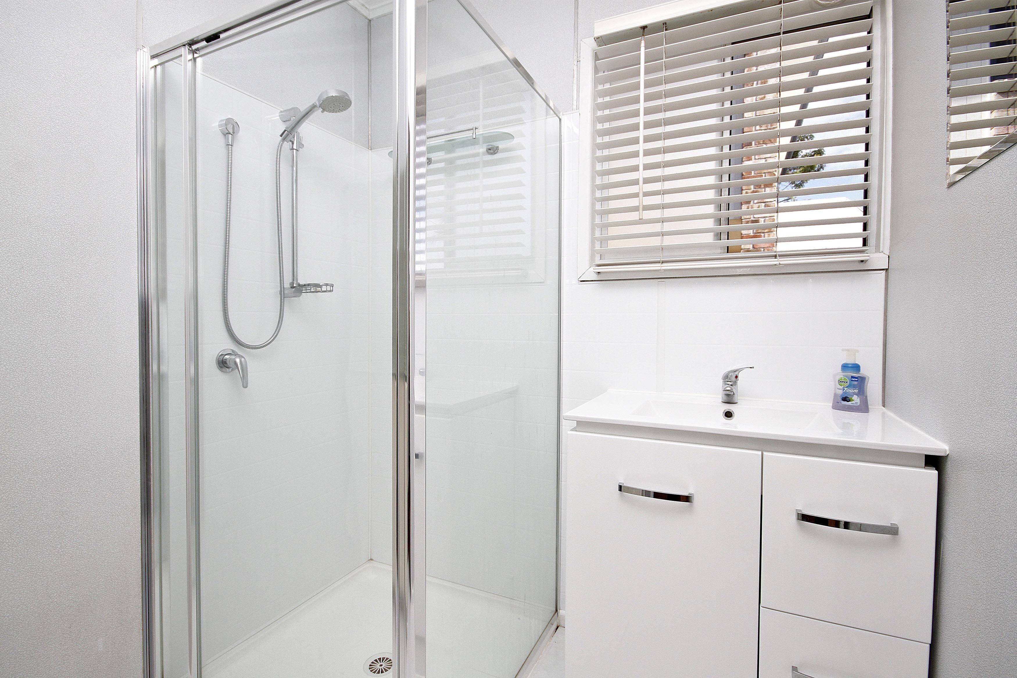 Kennedy Pde 11, Golden Beach