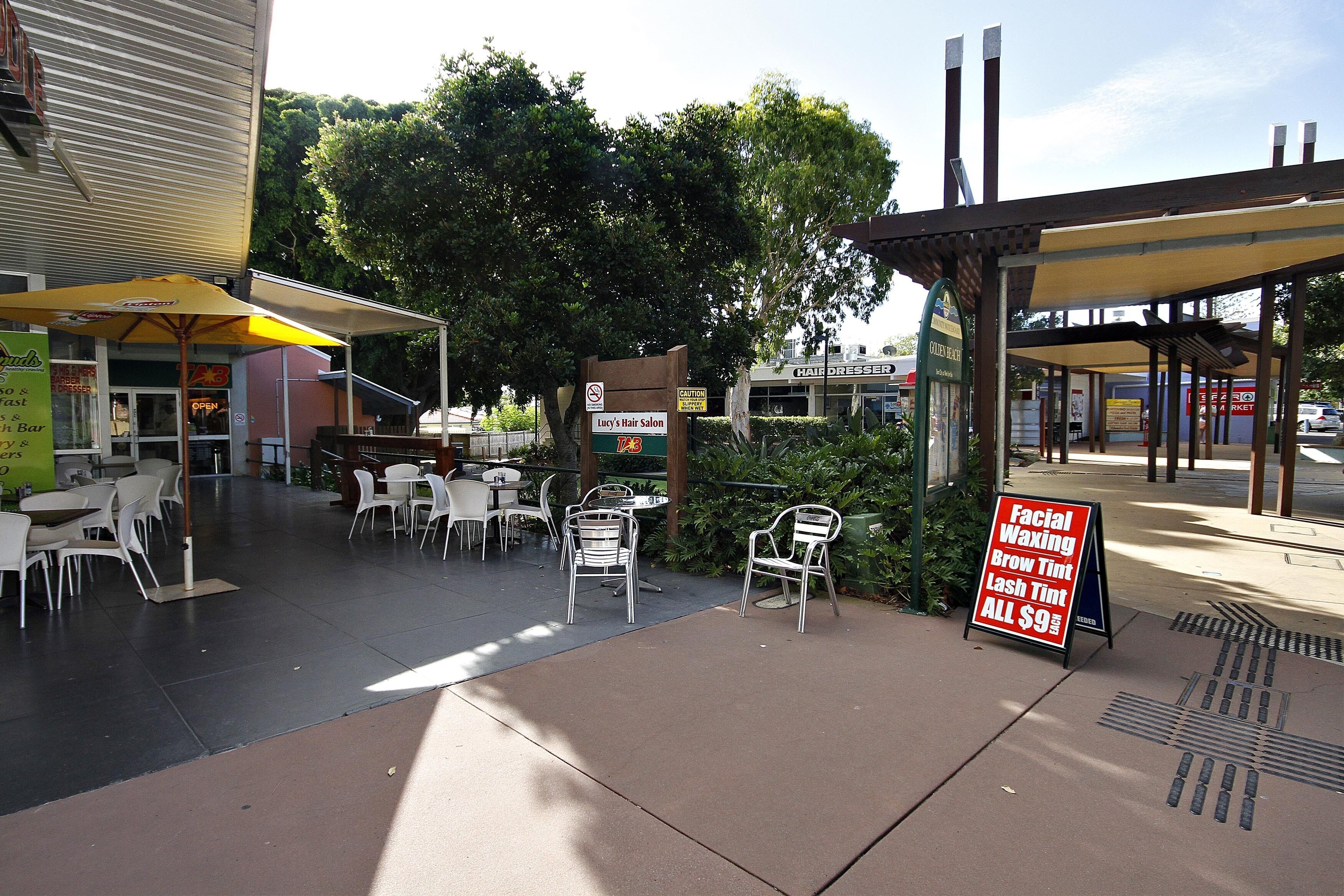 Kennedy Pde 11, Golden Beach