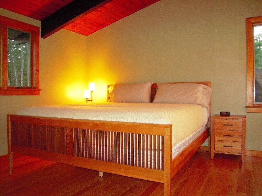 Bethel Maine Waterfront, a Sunday River vacation rental Woodstock Vrbo