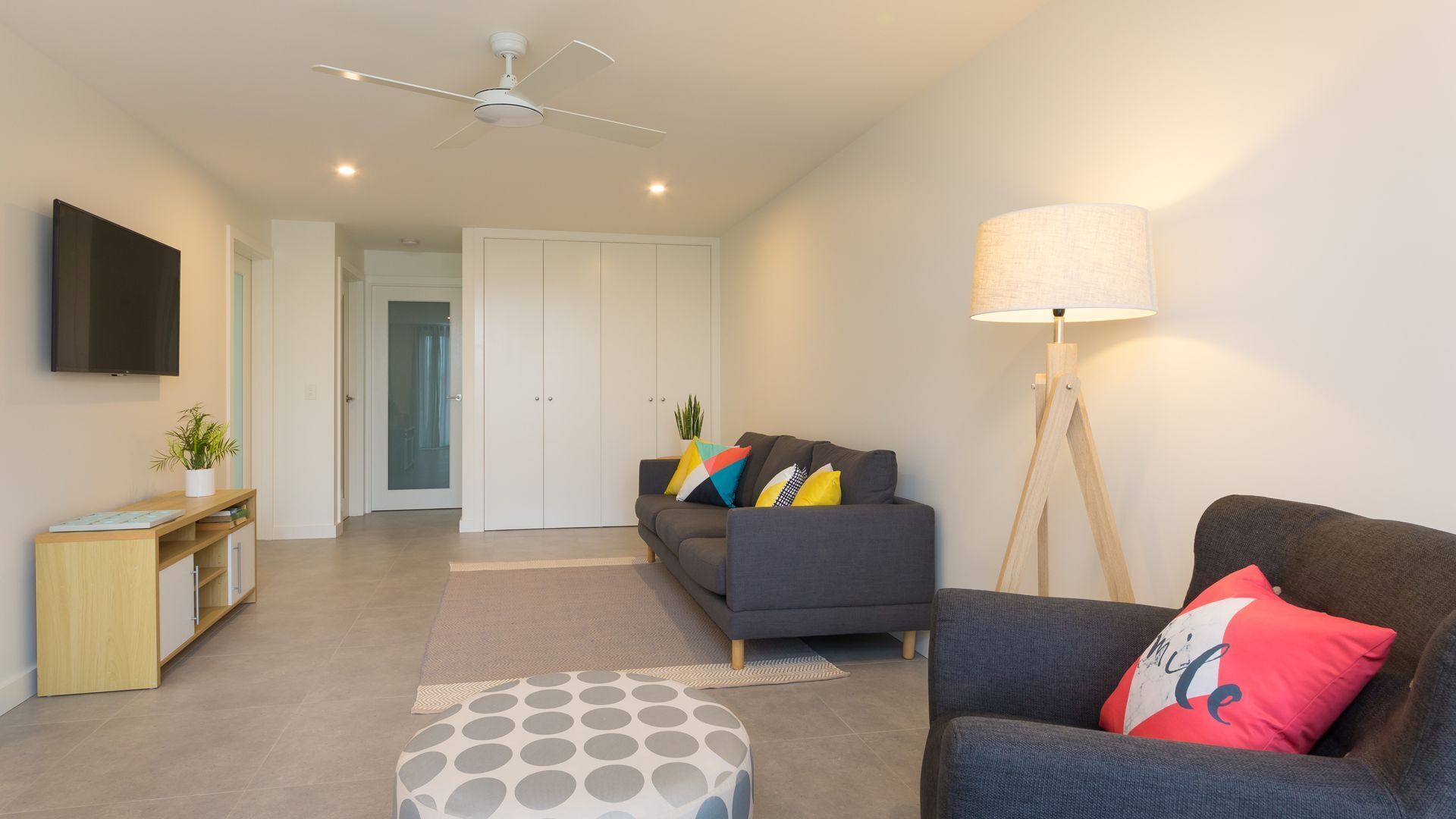 Absolute beachfront location