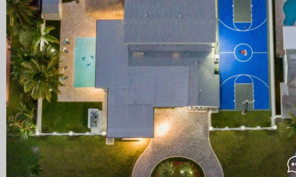 LARGE ESTATE B-BALL/POOL HOME + b- ball court , oversized pool