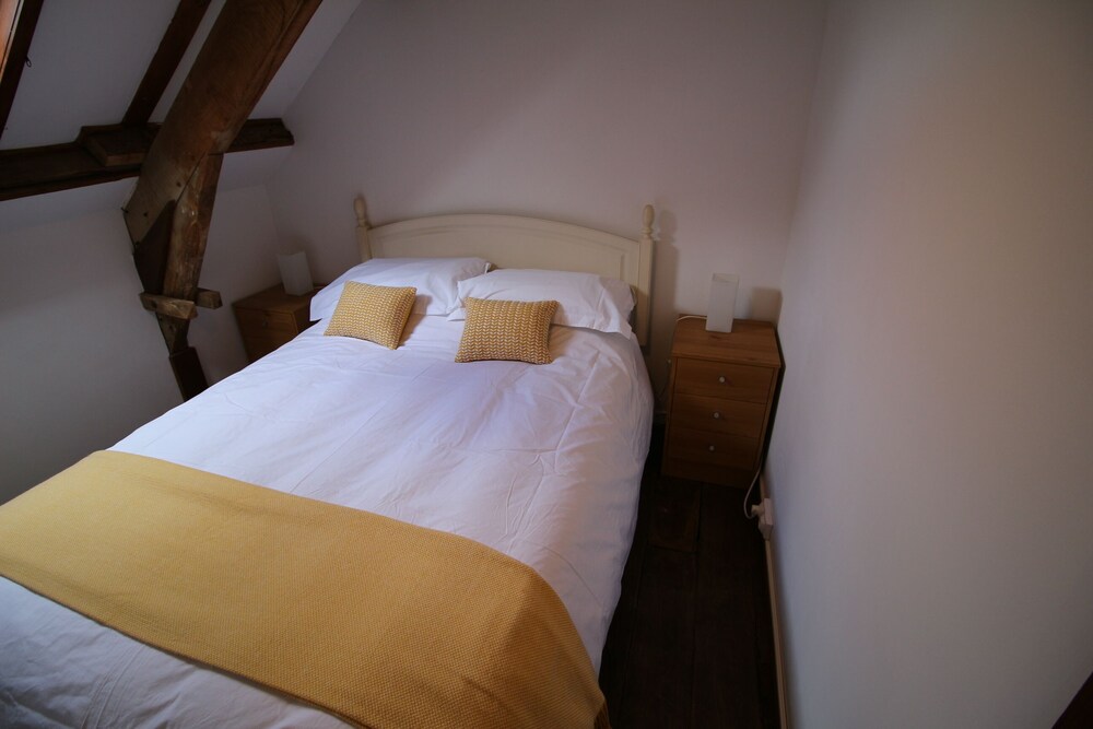 Poppy Is A Rural 3 Bedroom Gite For Up To Five Guests Mohon Fra Best Price Guarantee Lastminute Co Nz
