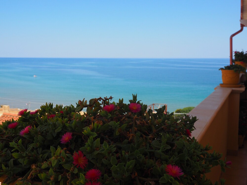 Japigium Home Holiday Capo Rizzuto Holiday Home In Isola Di