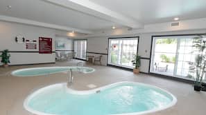 Piscine couverte