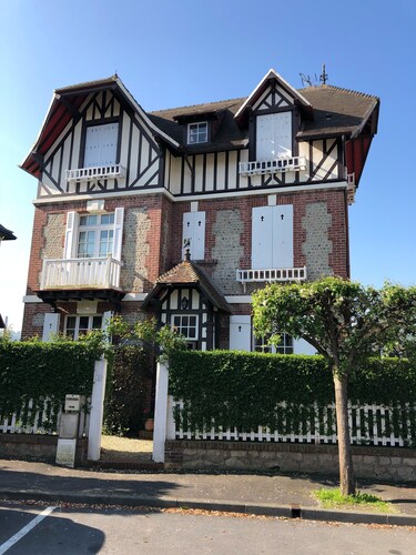 Seasonal Rental Villa 10 Pers In Houlgate Houlgate 2019