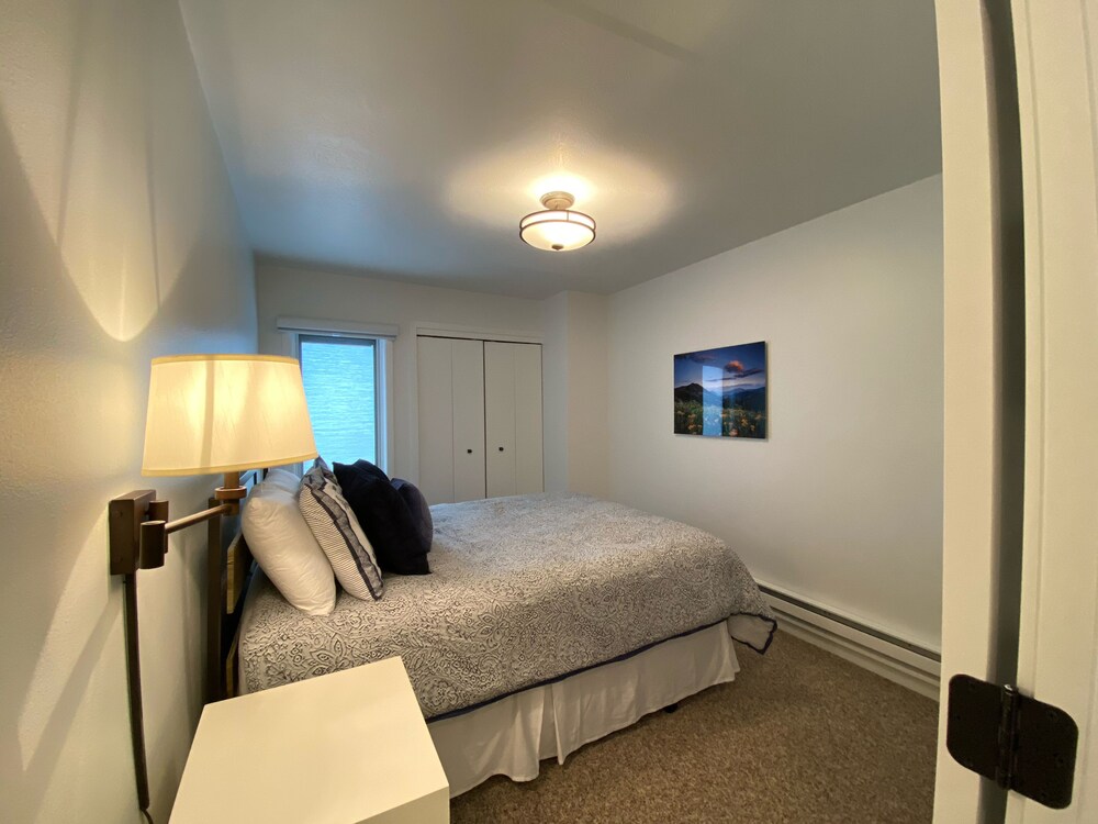 Walk to the Beer & Chili Festival at the Crested Mountain Avocondo