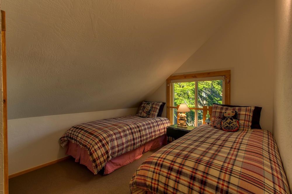 Rustic Sol........All warmth and coziness - Homewood | Vrbo