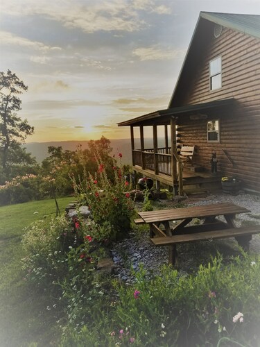 Hotels Near Ponca Elk Education Center In Mountain Home From 105