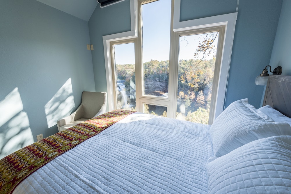 House above Desoto Falls in Mentone,AL; Central Time;See “Overview