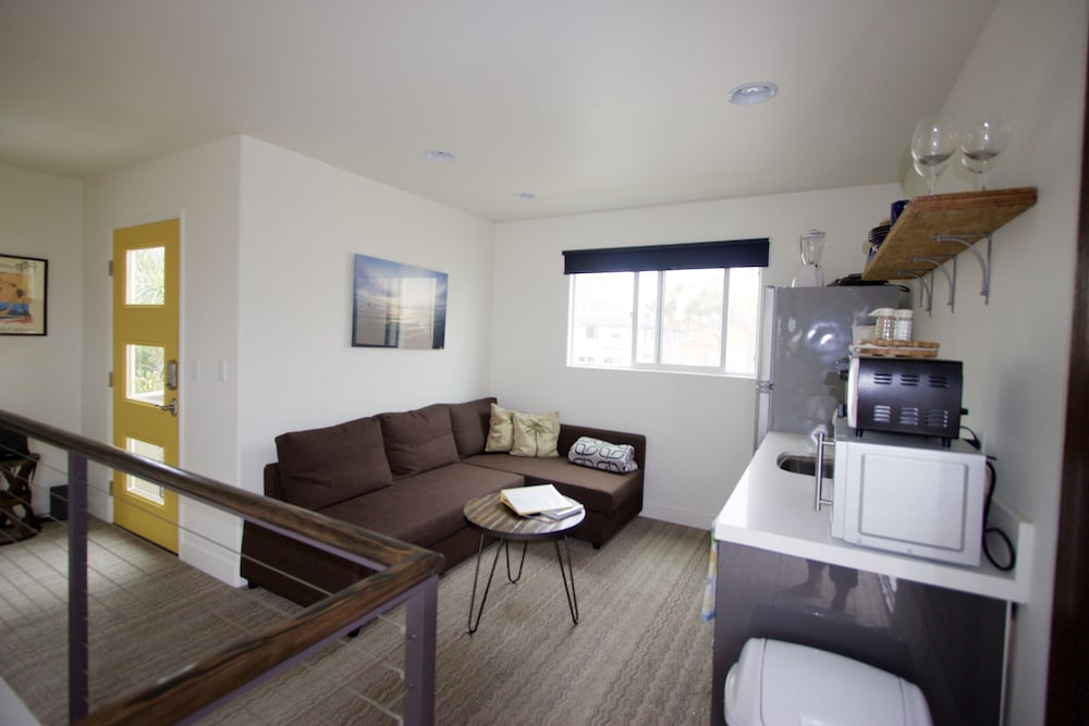 SURFRIDER PENTHOUSE - Studio - Amazing Ocean views , Windansea