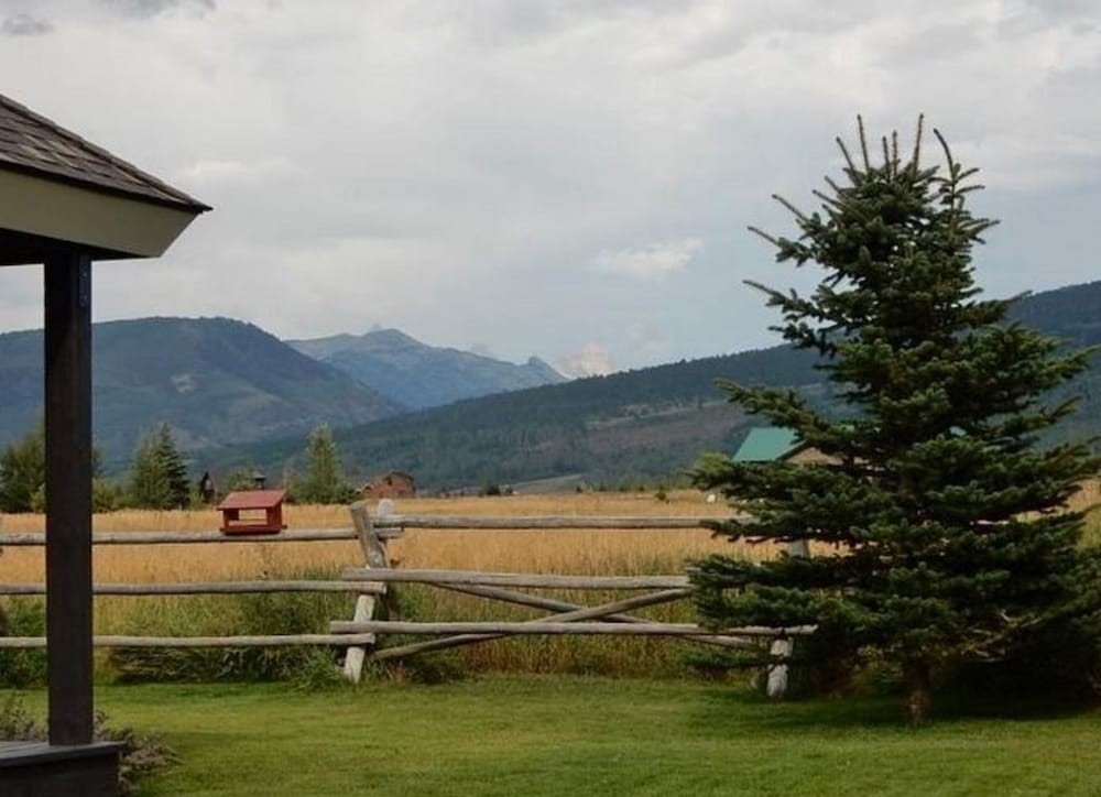 Charming Mountain Home on 2 Acres in Picturesque, ID  #680tetonvalley