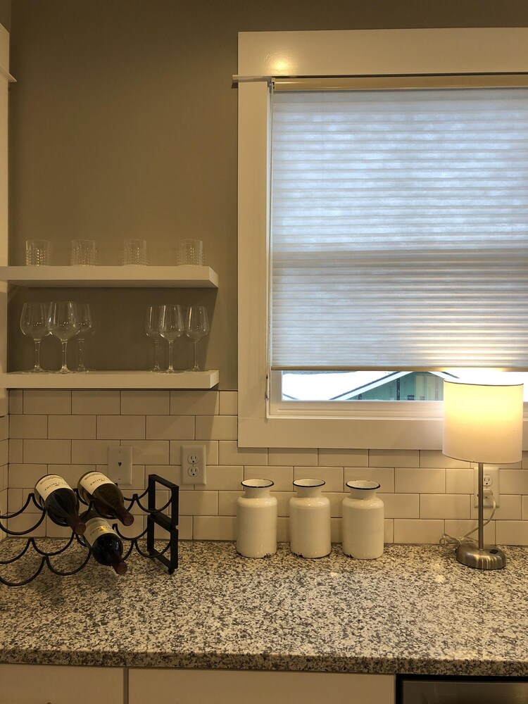 Spacious, new home minutes from downtown Asheville