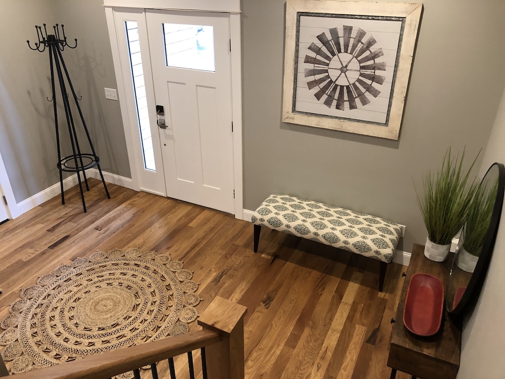 Spacious, new home minutes from downtown Asheville