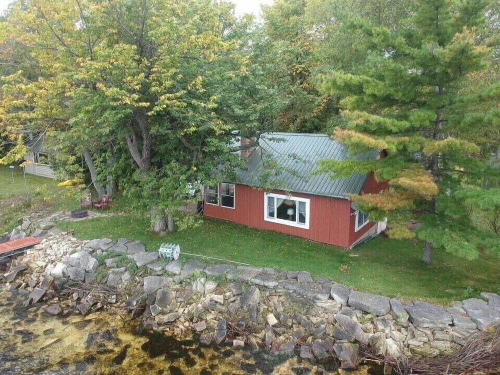 Waterfront Swedishstyle Log Cabin on Sand Bay, Door County Moonlight