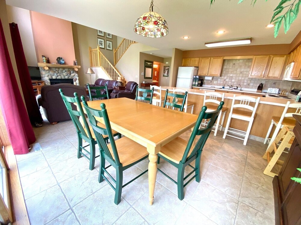 Izaty's Lake House Townhomes 413 on Lake Mille Lacs at Izaty's Resort