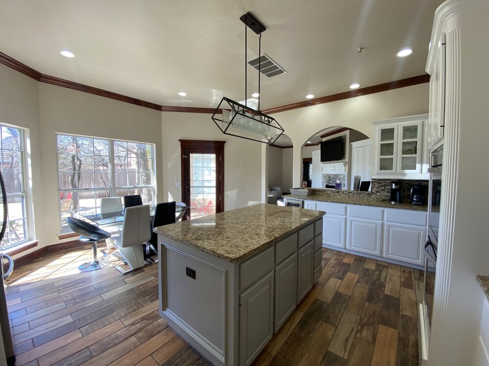 Spacious home near I-35 in Edmond