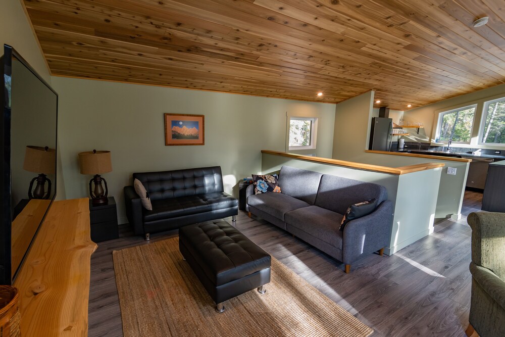 Goat Mountain Cabin in the beautiful Blaeberry Valley in Golden | Best