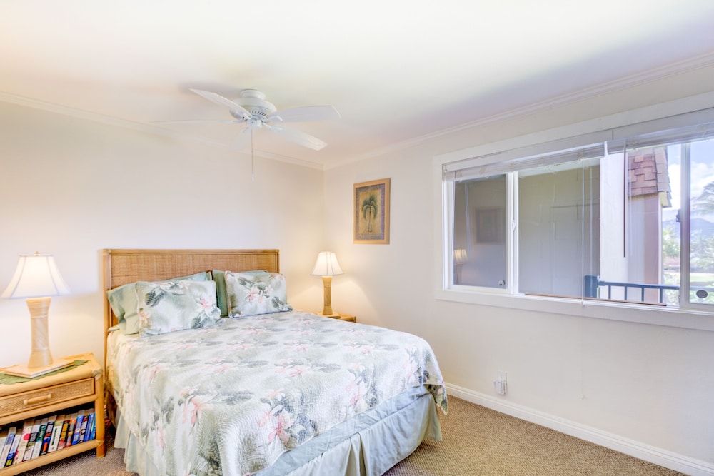 Beachfront Condo Top Floor in A/C W/D Pono Kai Resort Coconut Coast