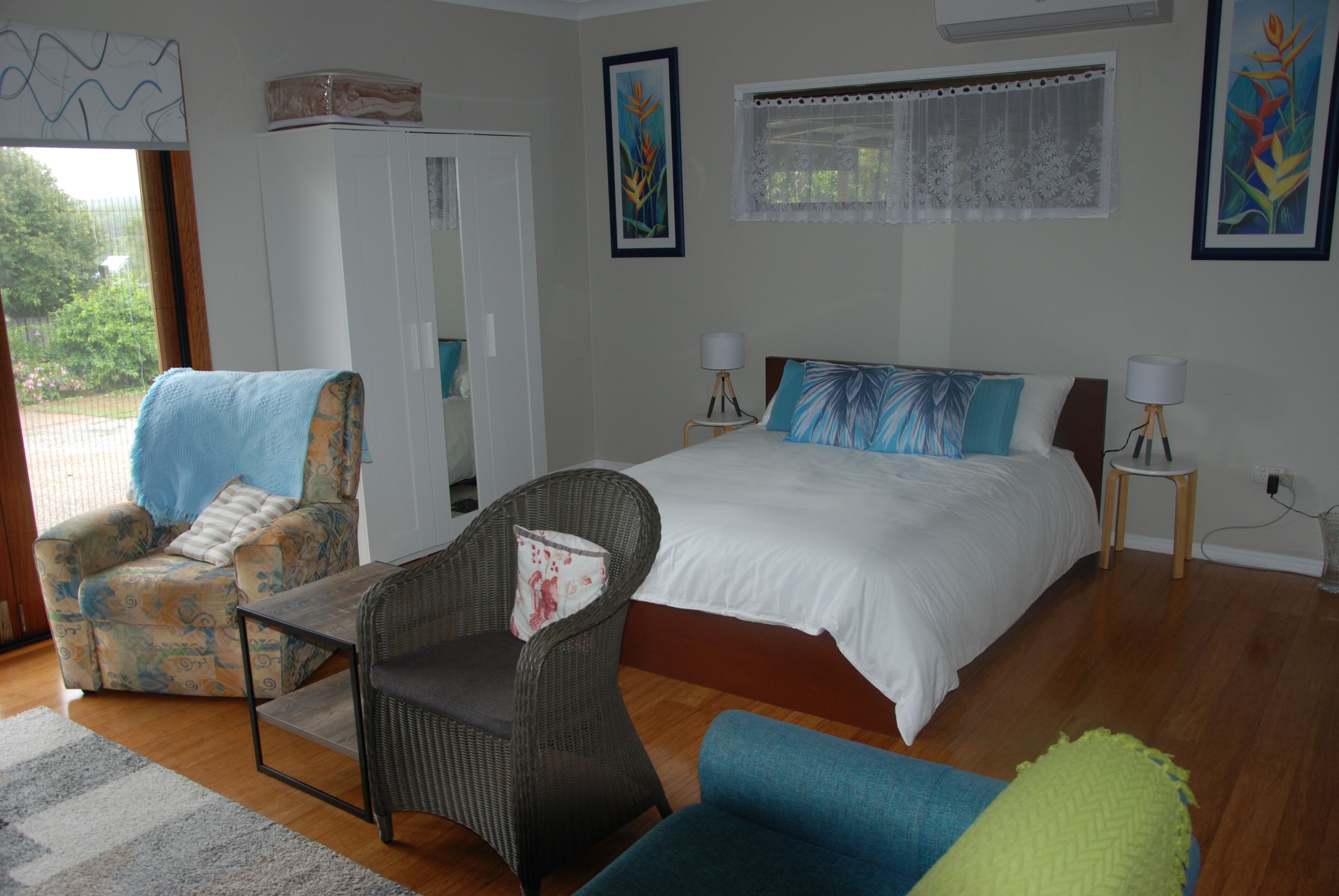 Comfortable Quiet and Secure Location Midway Between Brisbane CBD and Gold Coast