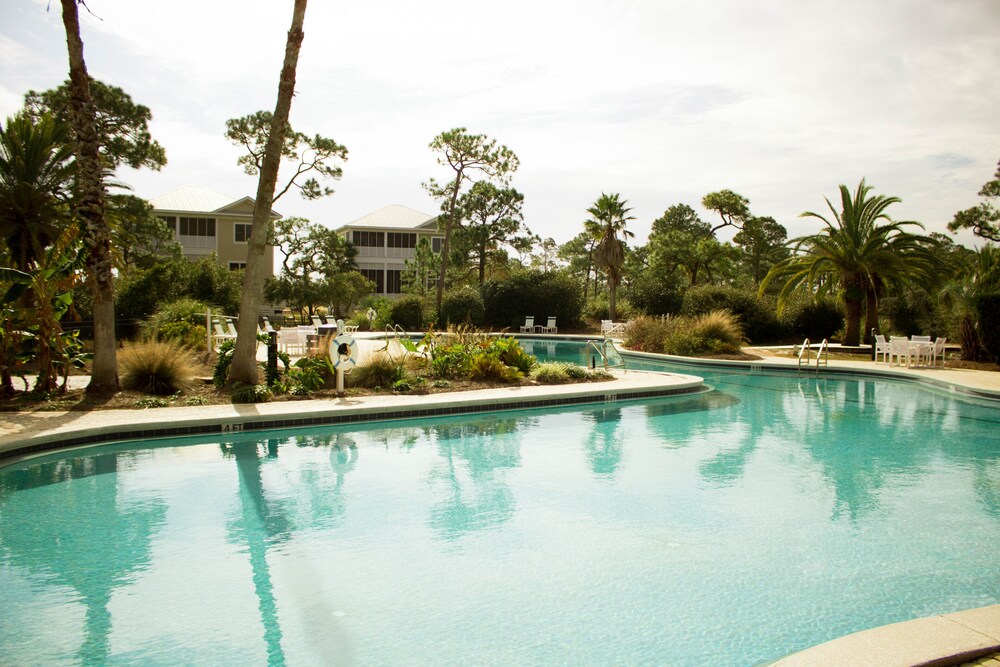 Best Beachfront Value on SGI! 4 BR/2 BA, Heated Pool, Spa and Awesome Reviews!