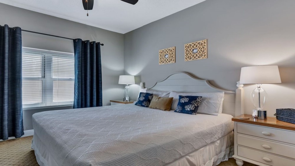 Luxury at it's finest! Penthouse unit overlooking the beautiful Gulf of Mexico!