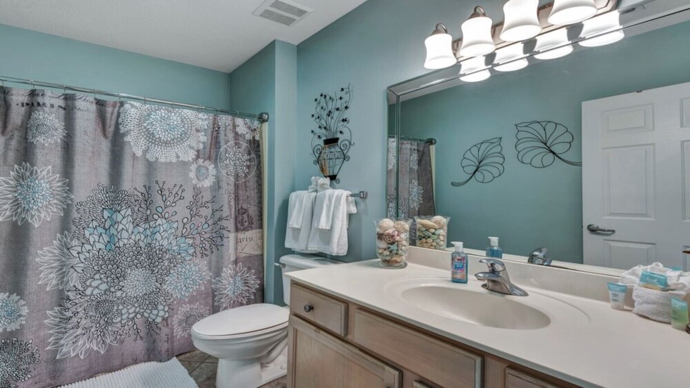 Luxury at it's finest! Penthouse unit overlooking the beautiful Gulf of Mexico!