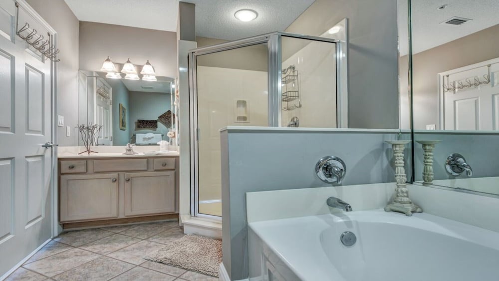 Luxury at it's finest! Penthouse unit overlooking the beautiful Gulf of Mexico!