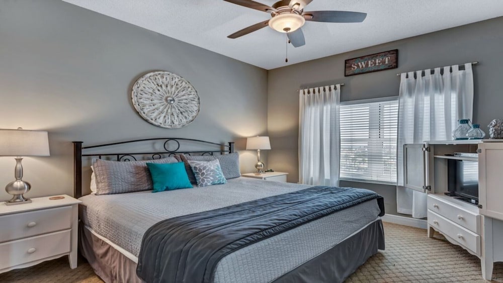 Luxury at it's finest! Penthouse unit overlooking the beautiful Gulf of Mexico!