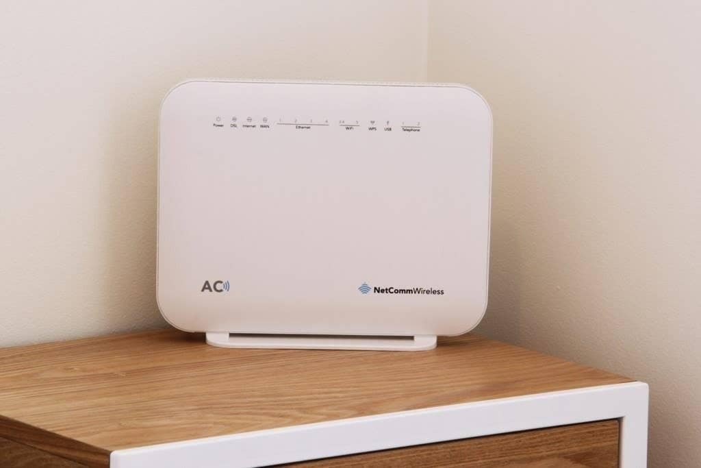 Central 2 Bedroom With Full Kitchen and Laundry - no Parking