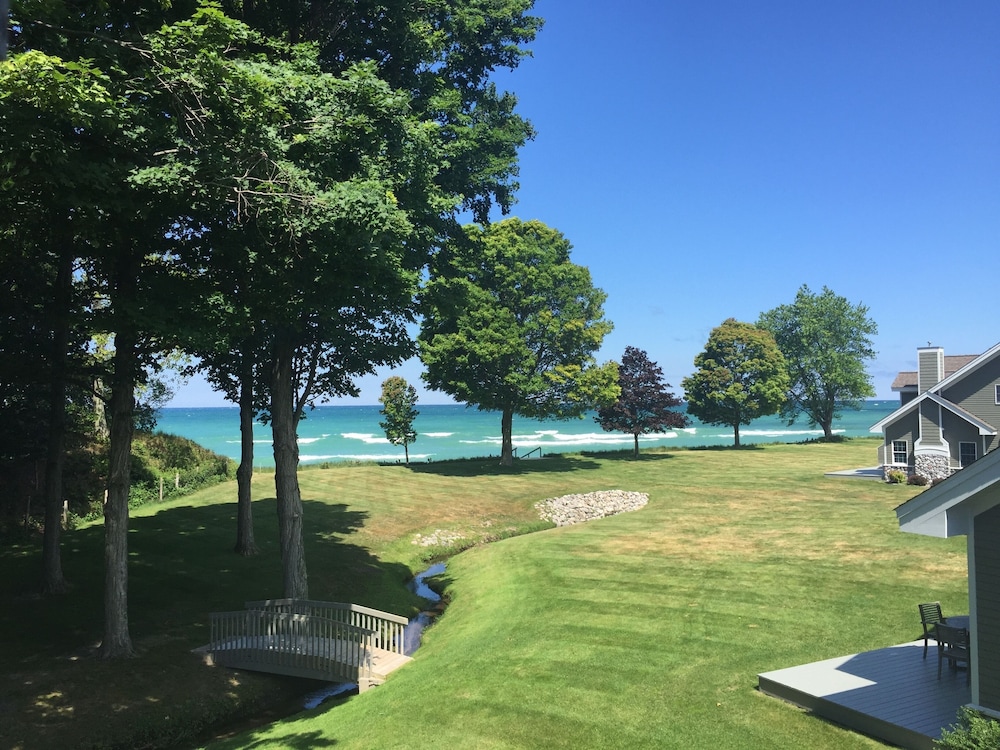 Lake Michigan Waterfront Townhouse in Ludington, United States