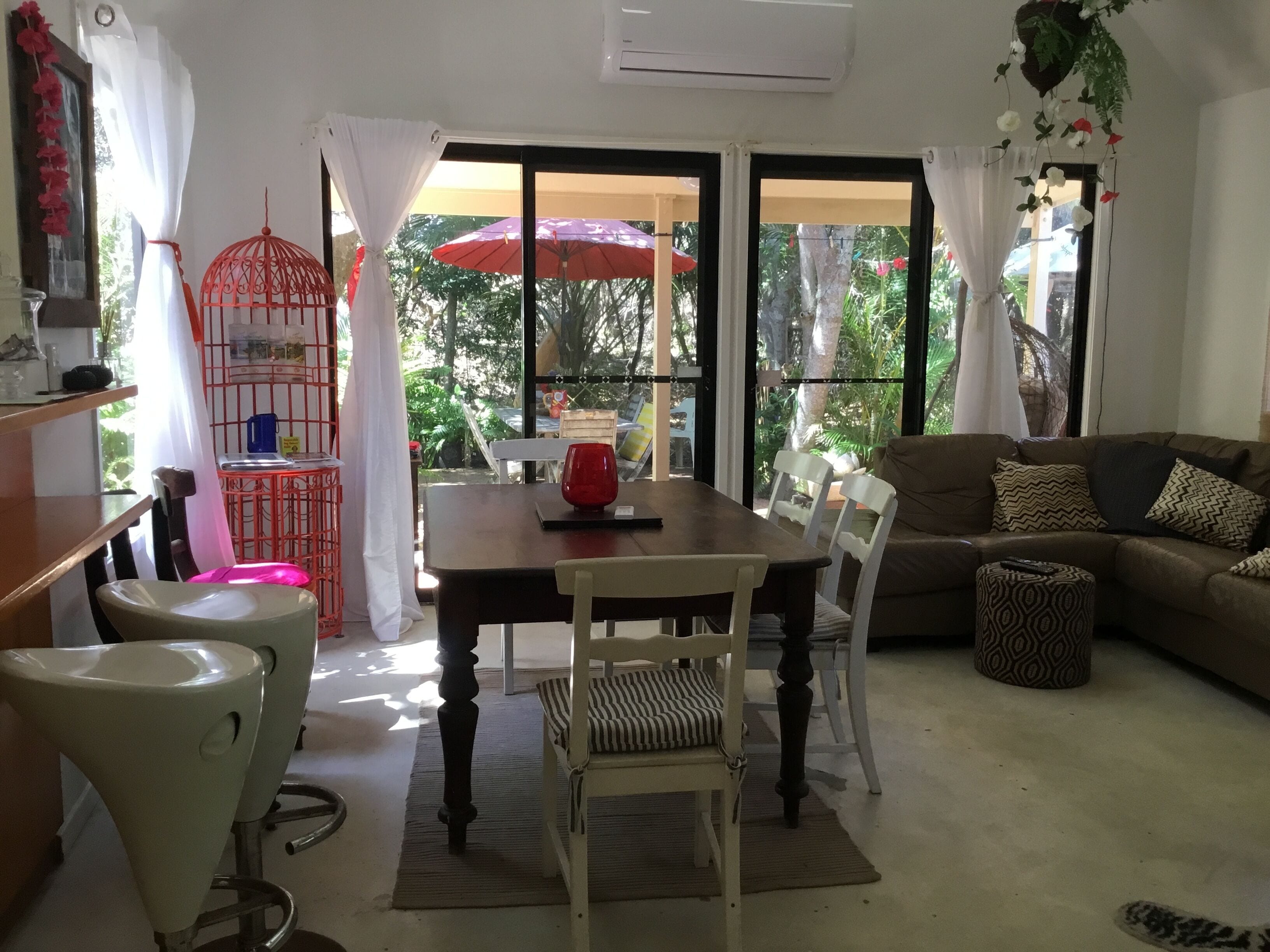 Shellies On The Beach LITTLE HOUSE