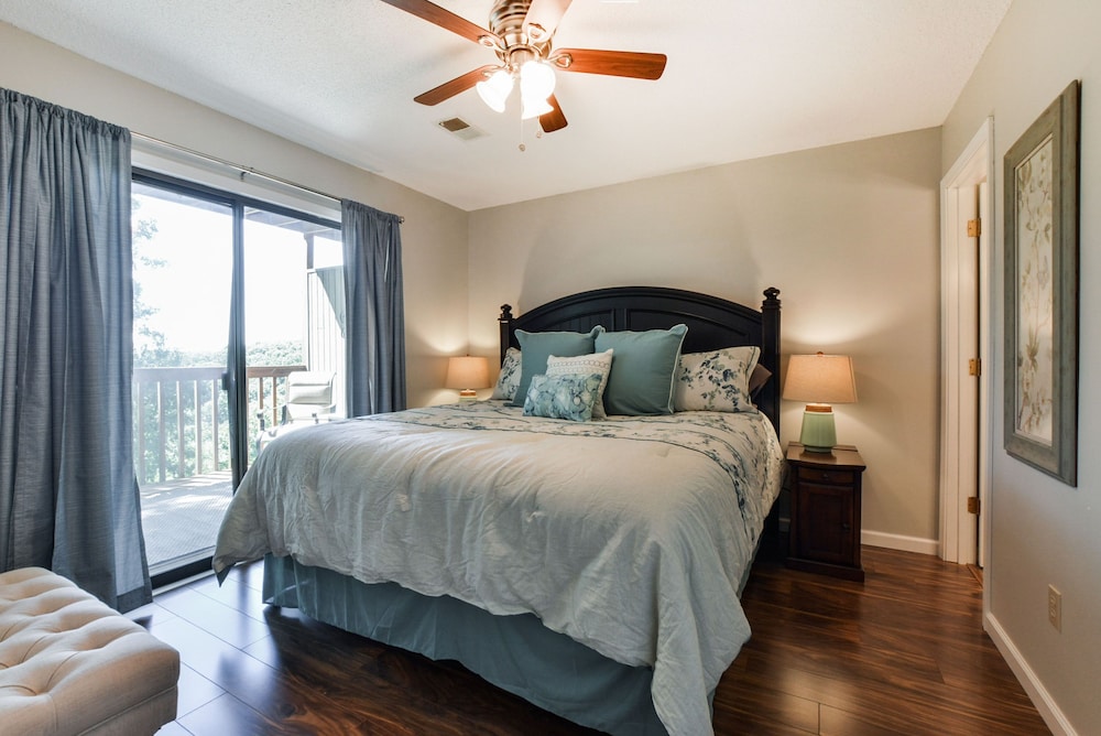 Gathering Place, where family and friends come together! 2BR Branson