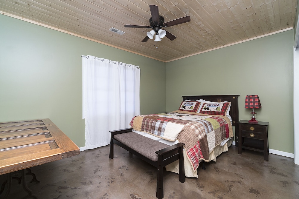 Dujardins waterfront lake Keowee home, with double dock on a deep