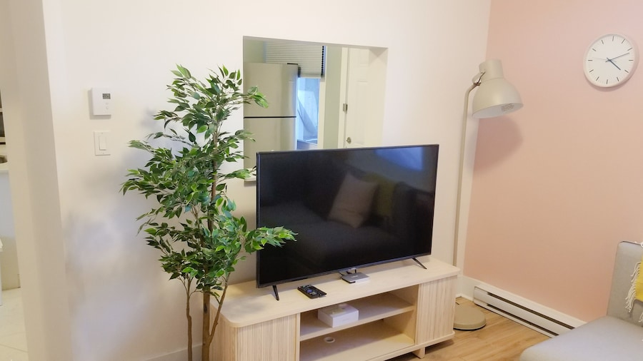 JstLikeHome - Downtown Suites