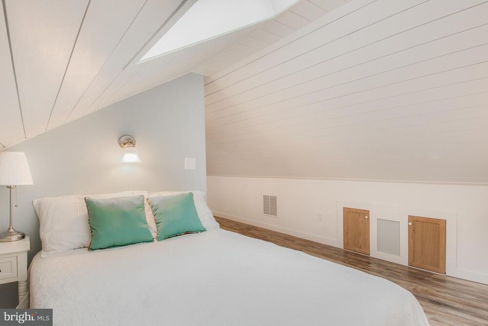 Brand New Cottage Steps from the Beach! Rock Hall Vrbo