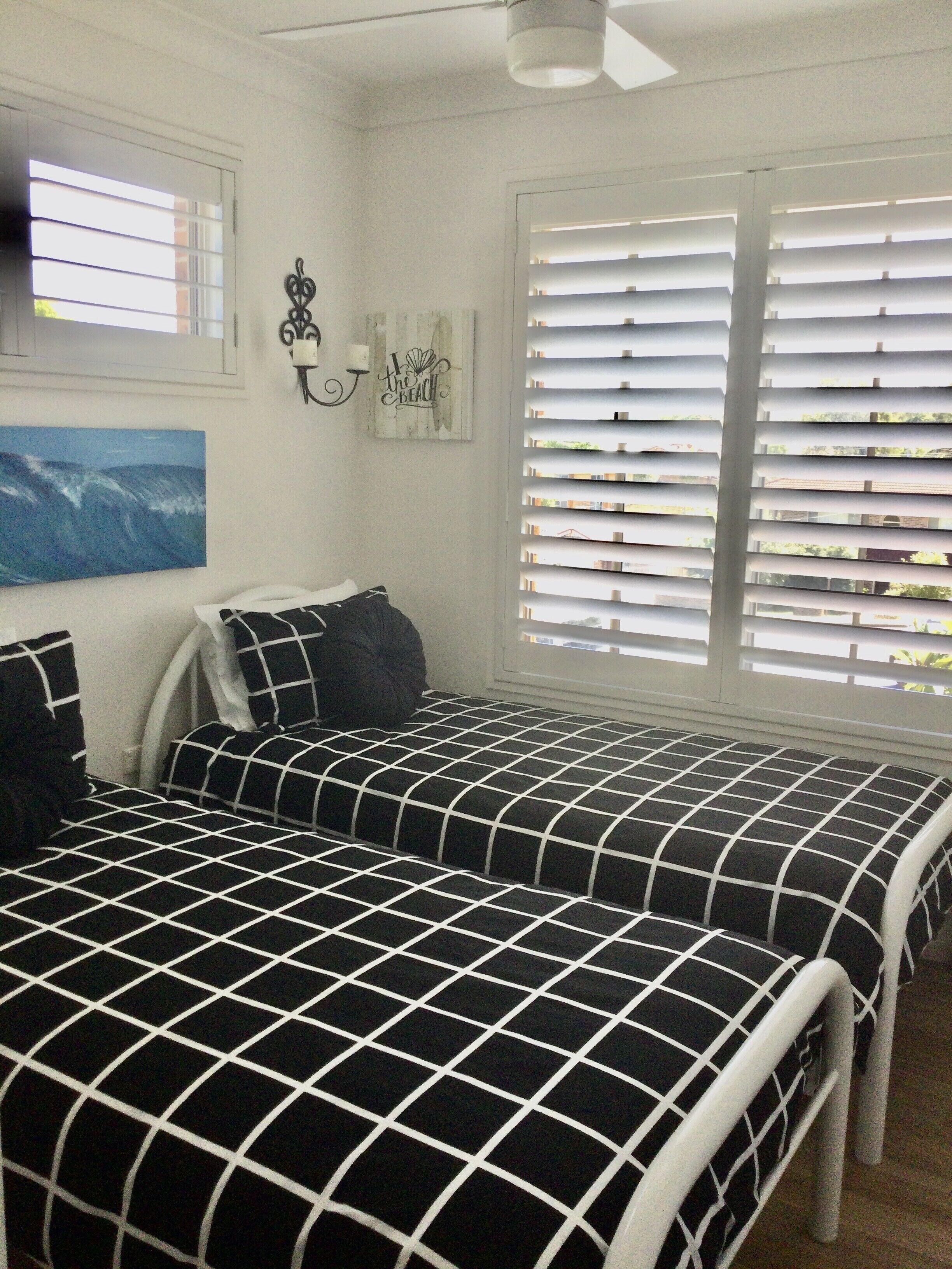 Spacious Beach House close to everything