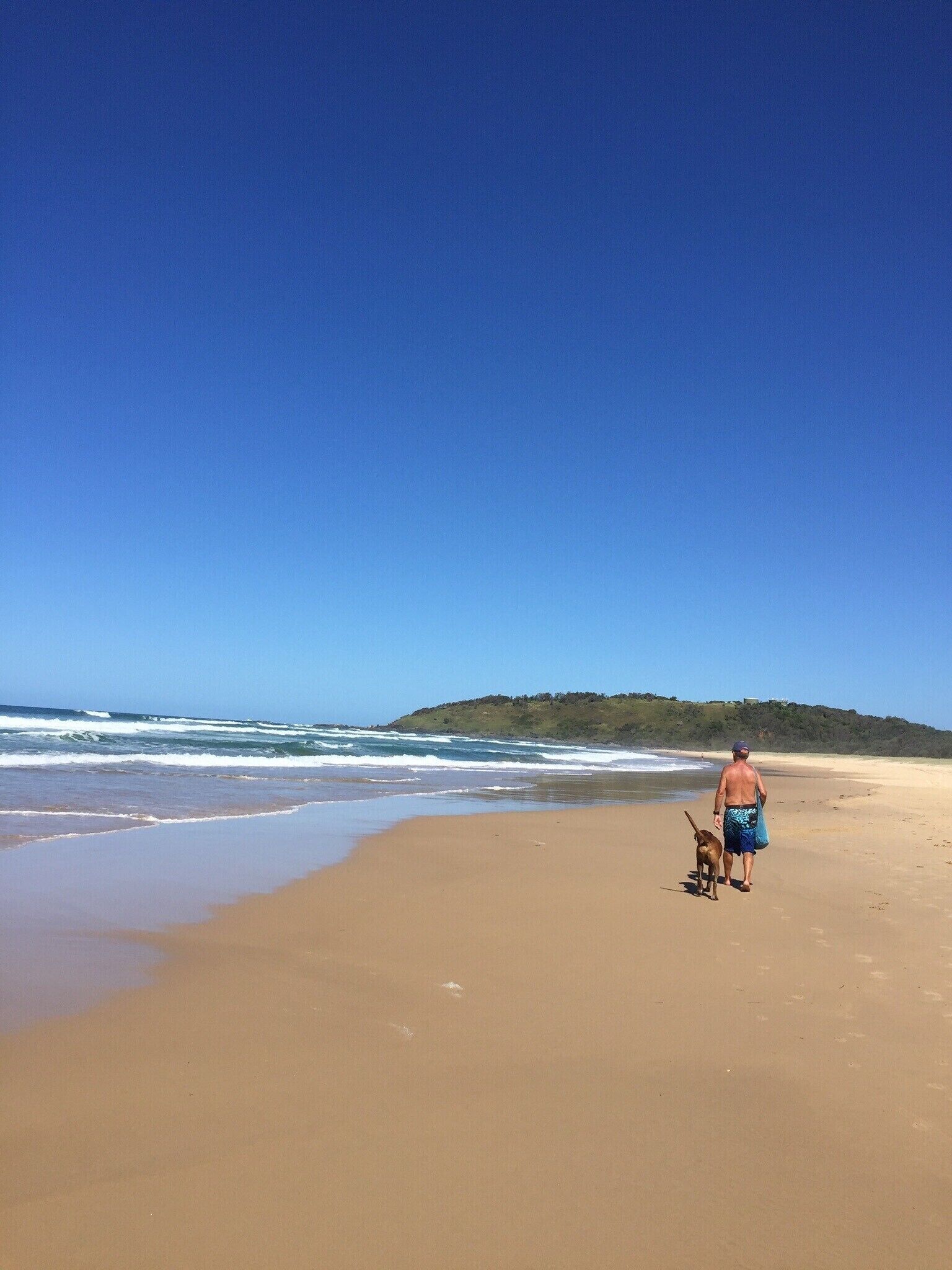 Spacious Beach House close to everything
