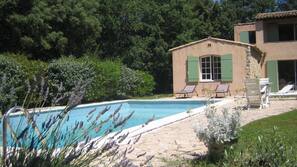 Piscine extérieure