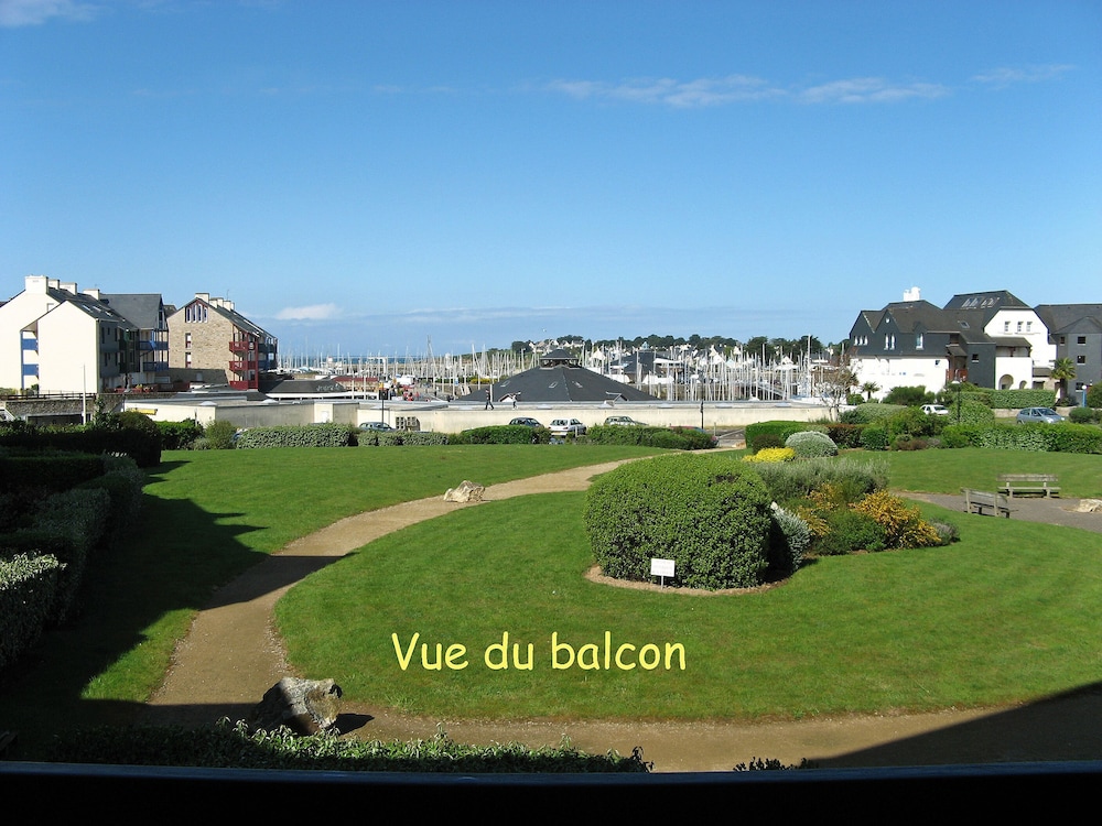 Appart T2 Clear, Beautiful View Port and Sea, Near Beach and Thalasso in Arzon, France