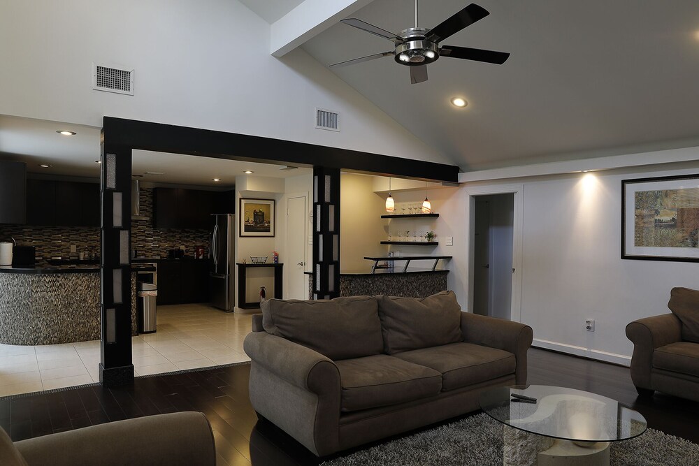 Beautiful Cozy Sweet Home In Houston Hotel Rates Reviews On Orbitz Beautiful Cozy Sweet Home In Houston