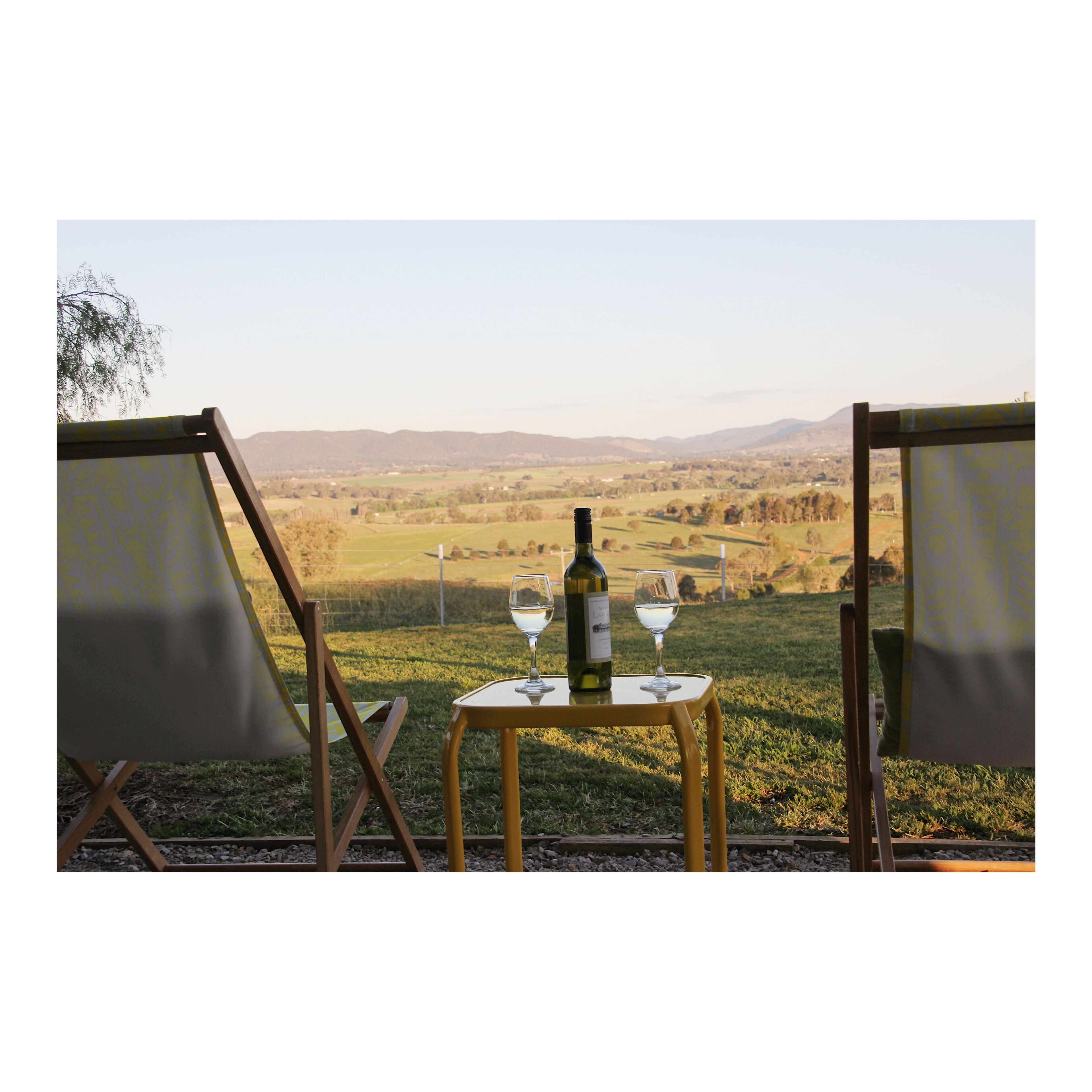 Beautiful Views Close to Town and Wineries