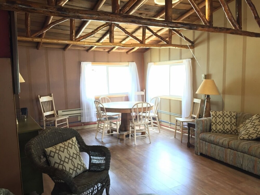 New VRBO listing Cabin with Stunning Sunsets, minutes from town and