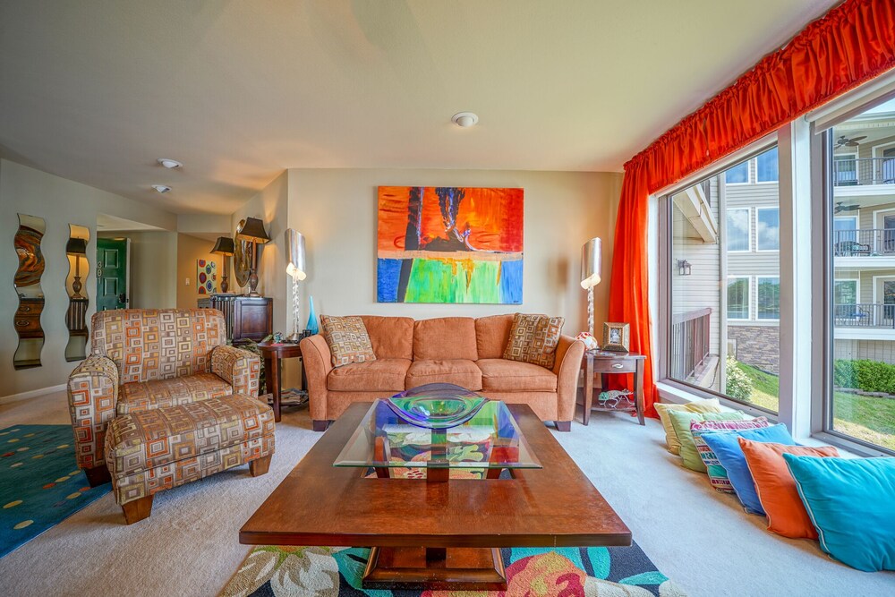 Lake Hamilton 3 Bedrooms 2 Bathrooms Gated Lakefront Condo