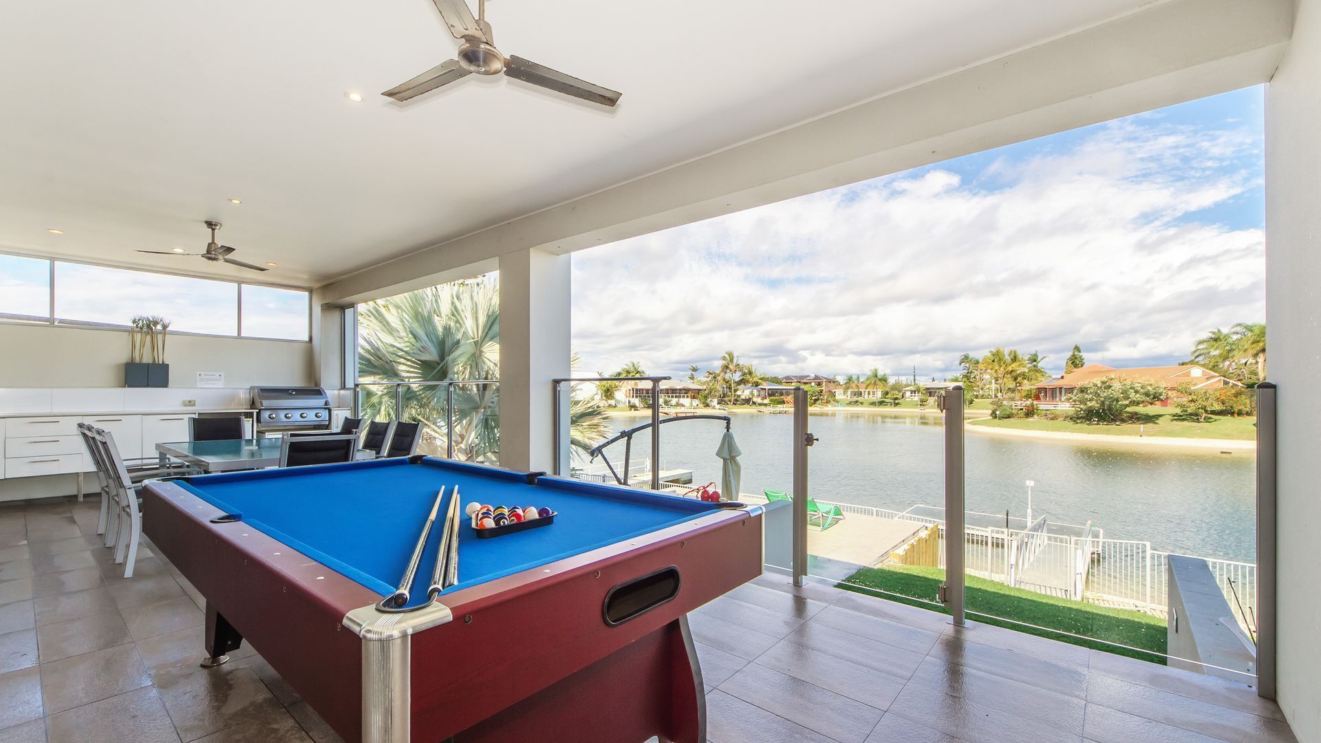 Castaways on the Gold Goast