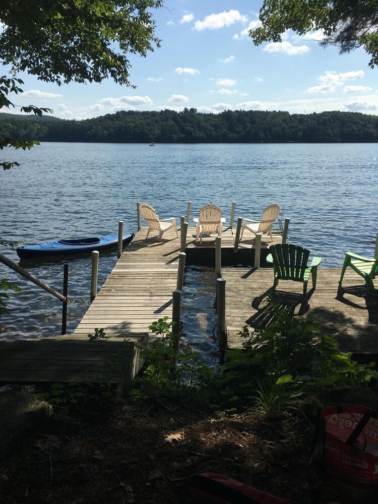 Dock on Lake Garfield, 10 min to Butternut, Wifi, So Fun!