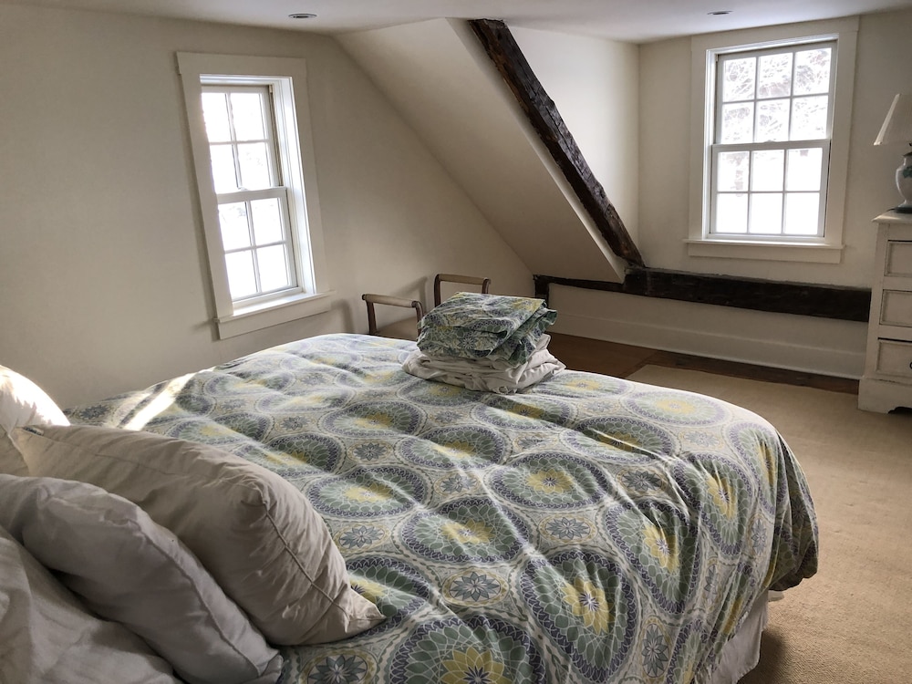 1770 Colonial 5 Bedrooms 4 1/2 Baths Sleeps 9 Litchfield Vrbo