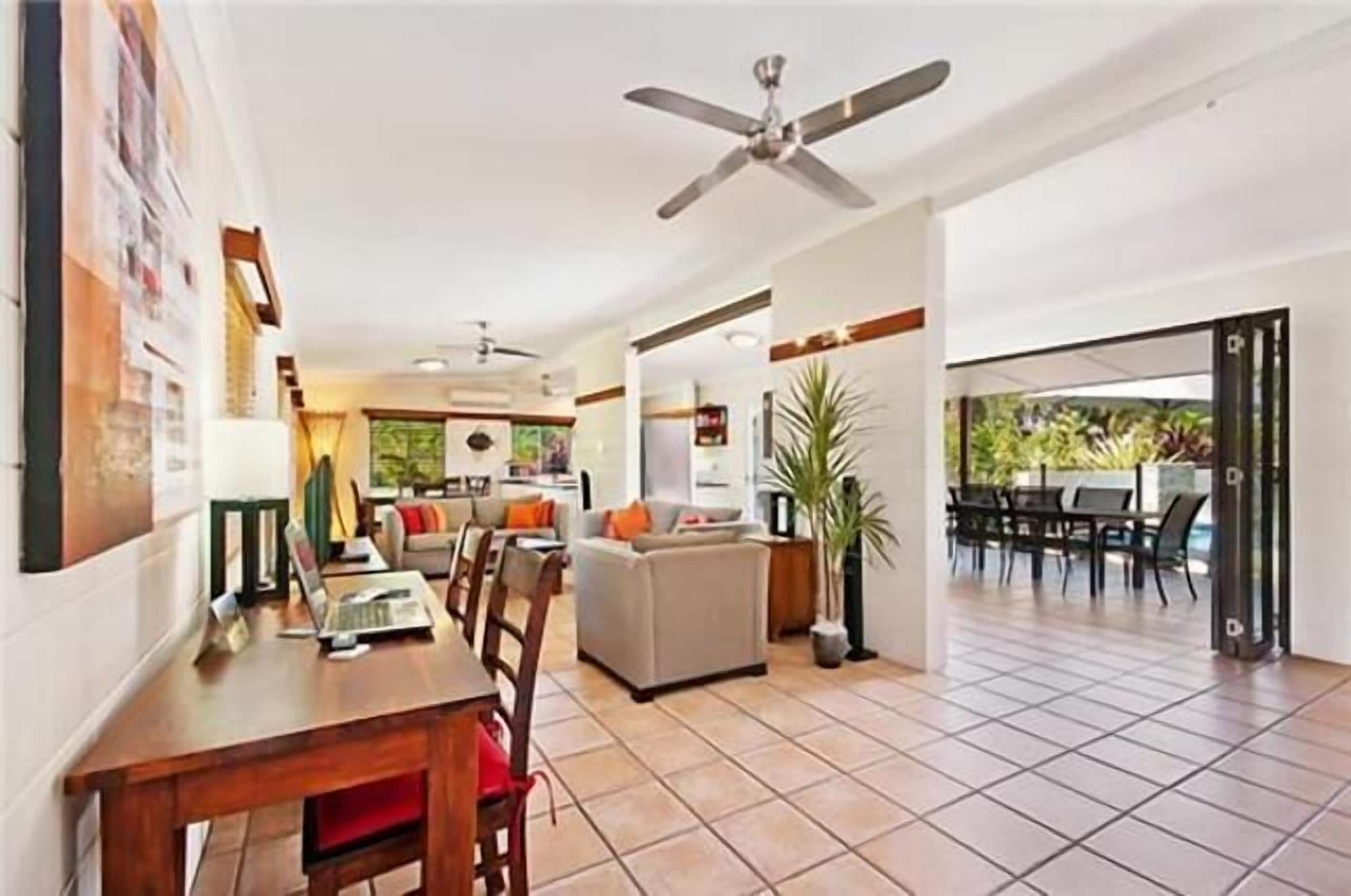 The Last Resort - Palm Cove