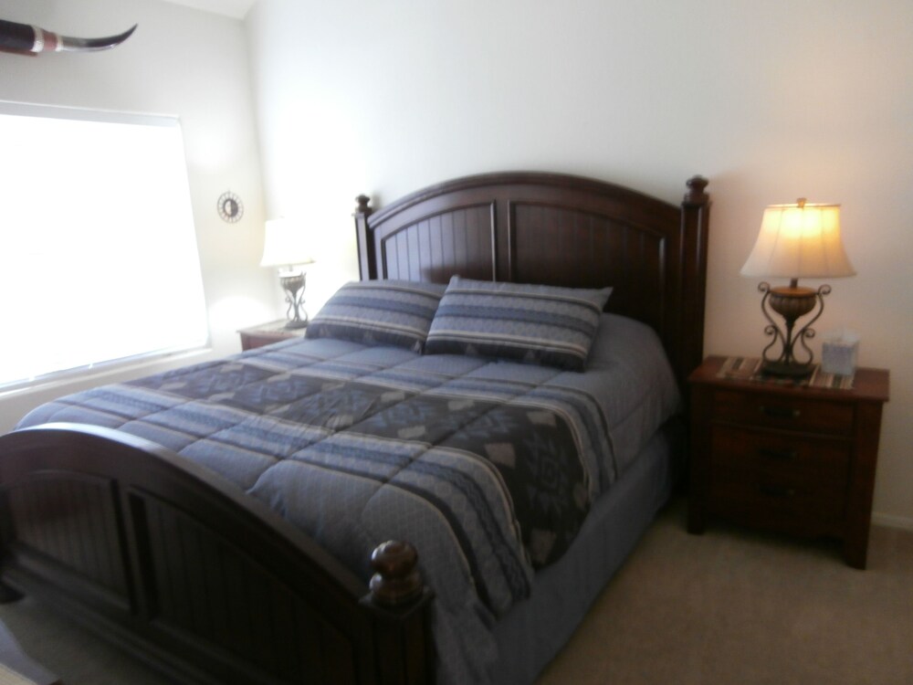 Gilbert, AZ Val Vista Lakes Lake Community w/ Clubhouse Gilbert Vrbo